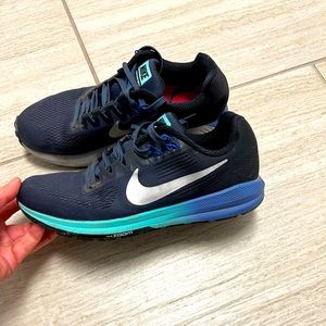 Womens nike zoom structure 21 size 7.5